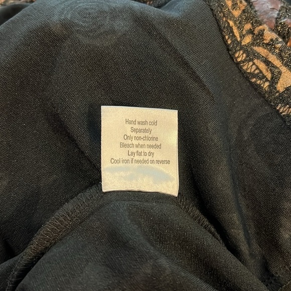 Serengeti Black Bronze Brown Rose Print 3/4 Sleeve Shift Dress Stretch Size 1X - Picture 8 of 8